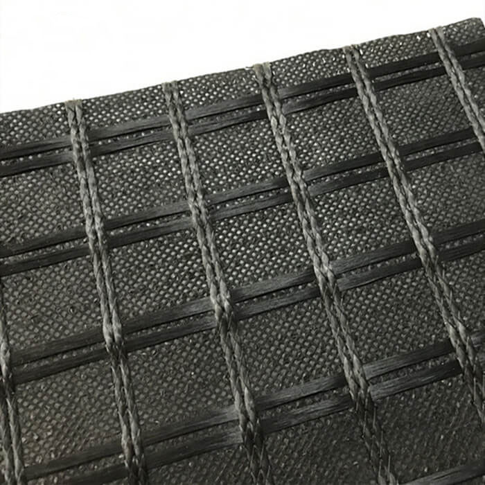 Geomalla compuesta de poliéster con geotextil hilado