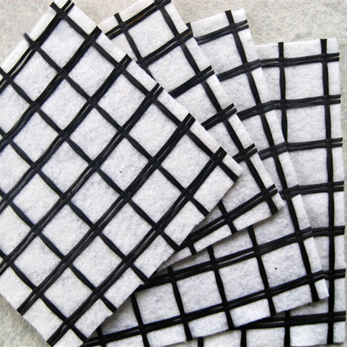 Geomalla de poliéster con geotexil no tejido