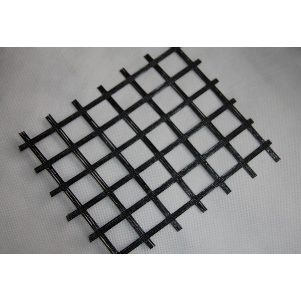 Polyester Geogrid with Bitumen Coating