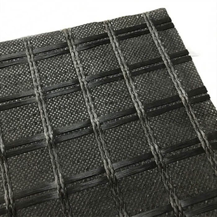 Polyester Geogrid with Nonwoven Impregnated Bitumen