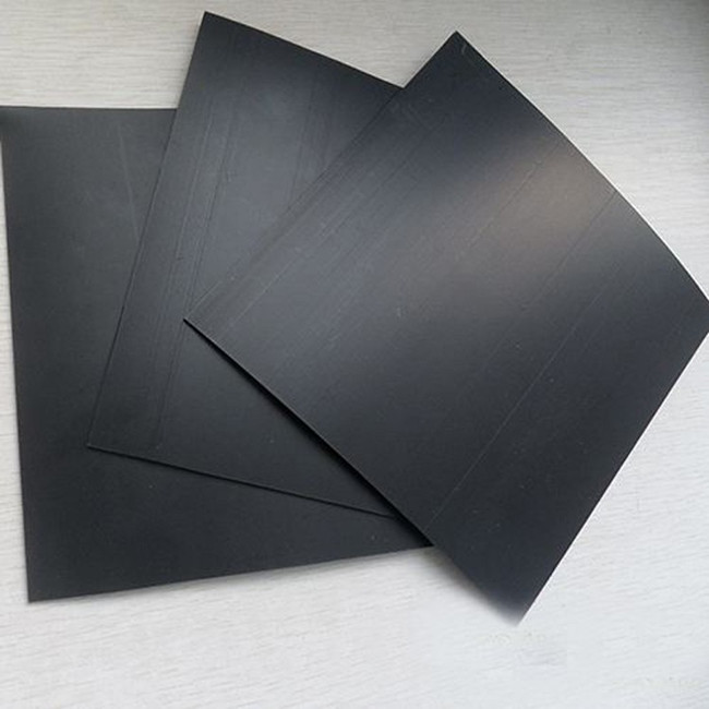 Reinforced HDPE Geomembrane